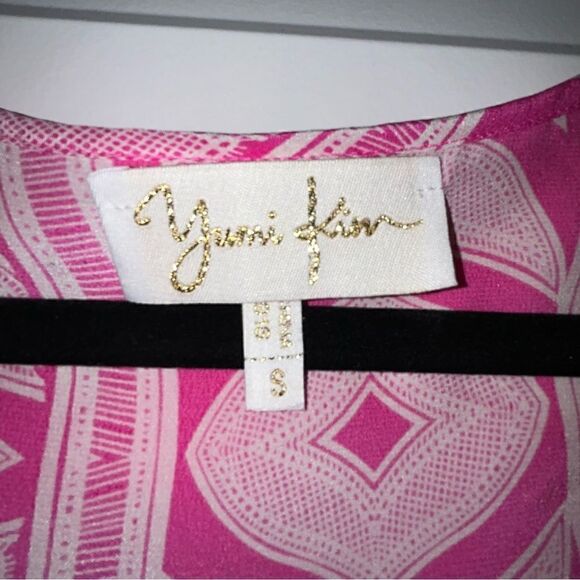 Yumi Kim Silk Sleeveless Top - Picture 2 of 5